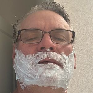 Meet your Posher, Robert